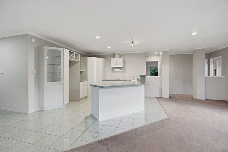 Photo of property in 28 Sterling Gate Drive, Bethlehem, Tauranga, 3110