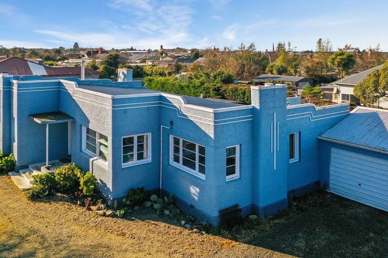 Photo of property in 53 Rhodes Street, Waimate, 7924