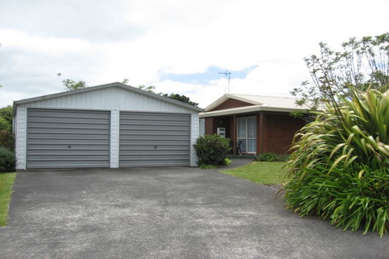 Photo of property in 9 Landon Place, Pukekohe, 2120