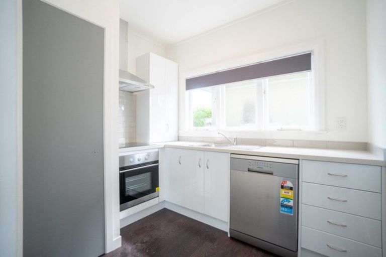 Photo of property in 17 Titoki Street, Palmerston North, 4414