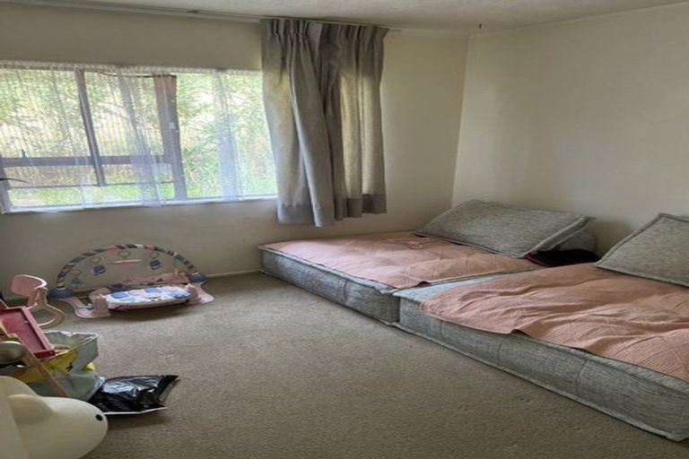 Photo of property in 12 Glenvale Place, Totara Vale, Auckland, 0629