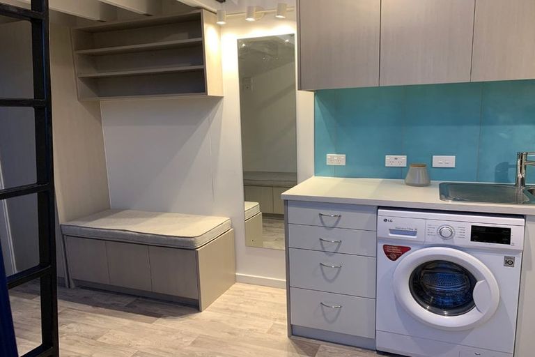 Photo of property in 2 Rimu Road, Stanmore Bay, Whangaparaoa, 0932