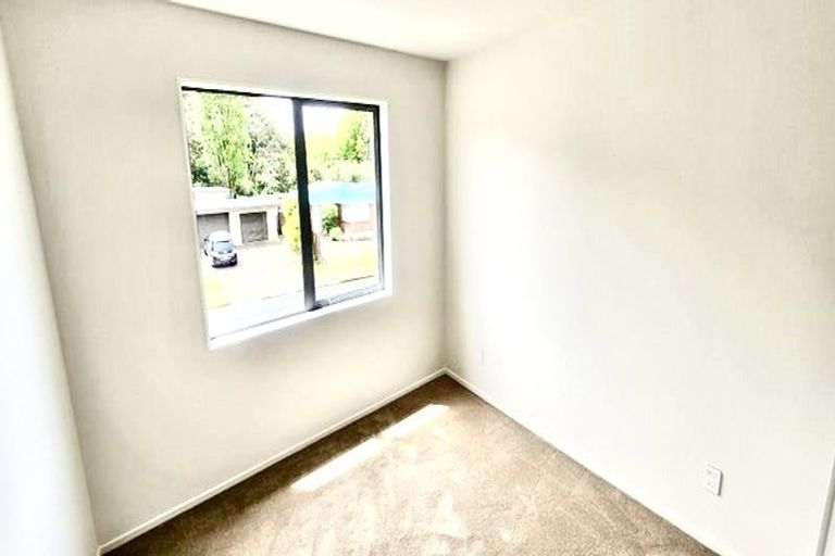 Photo of property in 39 Cascades Road, Pakuranga Heights, Auckland, 2010