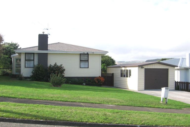 Photo of property in 72 Waiuta Street, Titahi Bay, Porirua, 5022