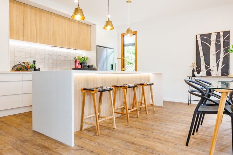 Photo of property in 17a Lincoln Terrace, Hokowhitu, Palmerston North, 4410