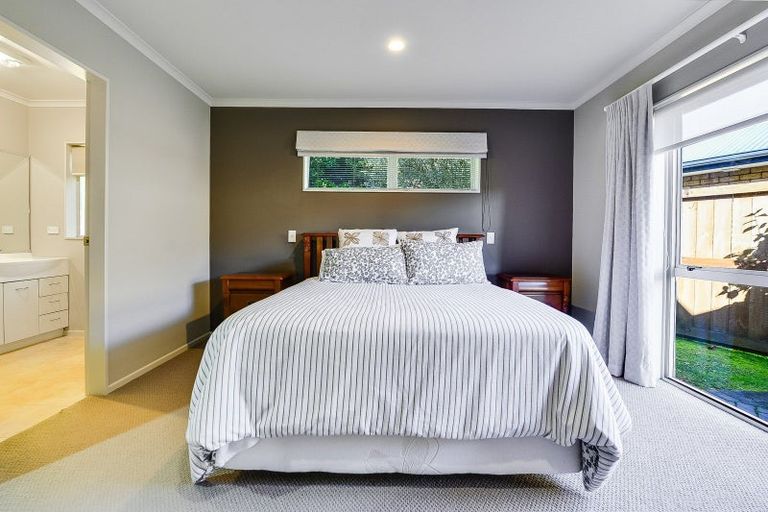 Photo of property in 12 Everton Place, Grandview Heights, Hamilton, 3200