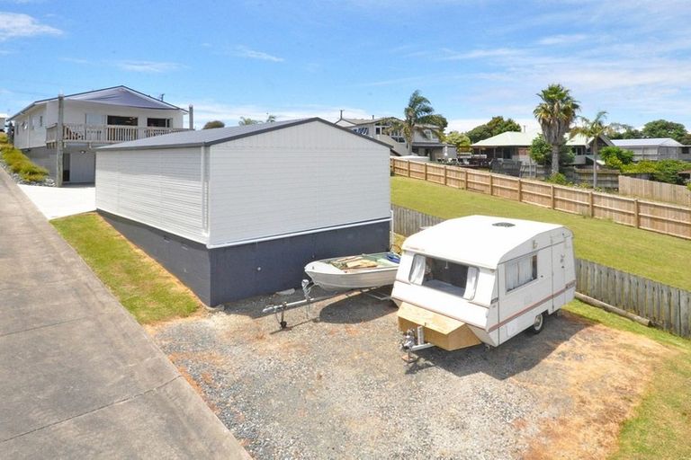Photo of property in 37 Shakespear Road, Army Bay, Whangaparaoa, 0930
