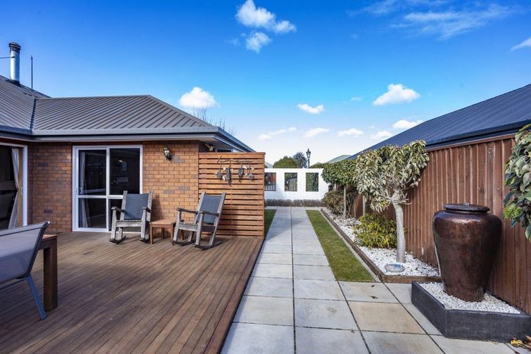 Photo of property in 30 Carmana Gardens, Rangiora, 7400