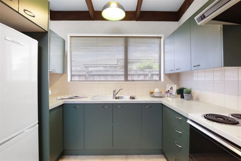 Photo of property in 2/31 Waimairi Road, Upper Riccarton, Christchurch, 8041