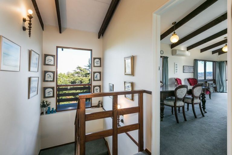 Photo of property in 131 Thompson Road, Bluff Hill, Napier, 4110