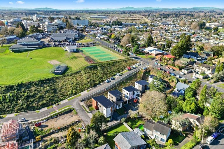 Photo of property in 5 Oku Close, Hillcrest, Hamilton, 3216