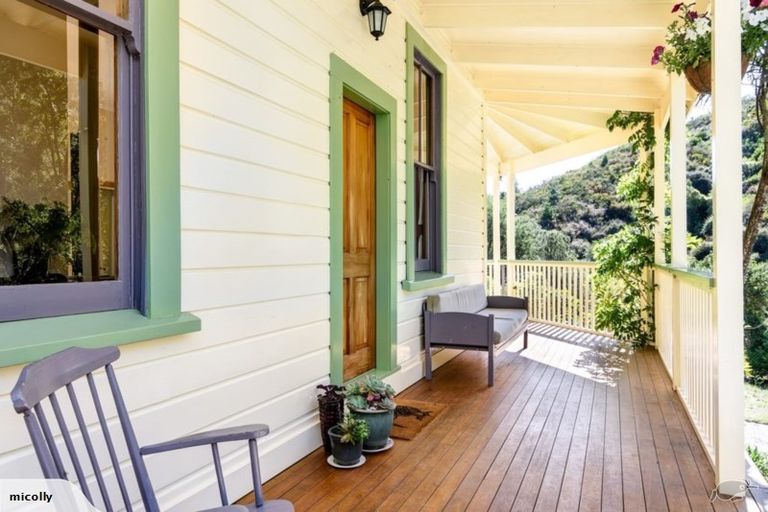 Photo of property in 1672 Dovedale Road, Thorpe, Wakefield, 7096