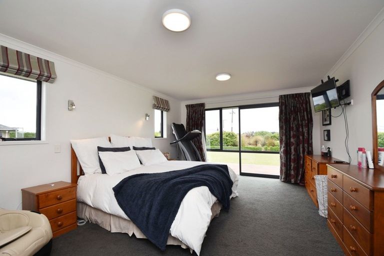 Photo of property in 18 Majestic Chance, Seaward Bush, Invercargill, 9812