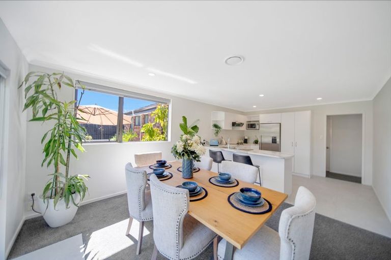 Photo of property in 17 Morewa Place, Takanini, 2112