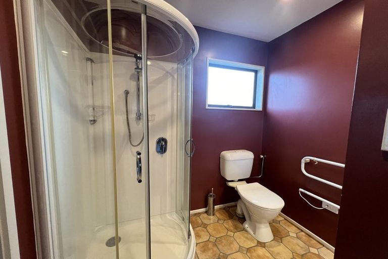 Photo of property in 2 Hanover Place, Ilam, Christchurch, 8041