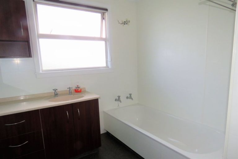 Photo of property in 16 Arthur Street, Holmes Hill, Oamaru, 9401