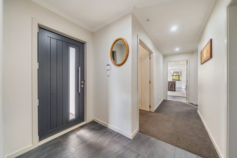 Photo of property in 65 Plateau Road, Te Marua, Upper Hutt, 5018