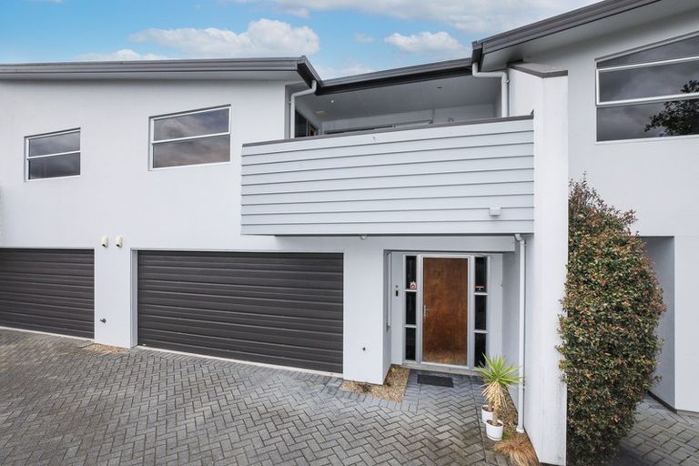 Photo of property in 2/46 Willoughby Street, Whitiora, Hamilton, 3200