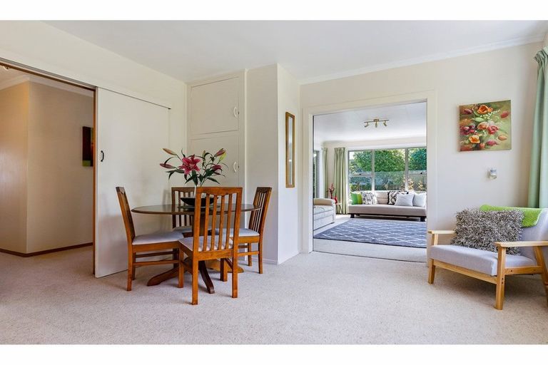 Photo of property in 30 Woodbury Street, Avonhead, Christchurch, 8042
