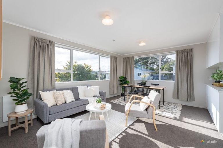 Photo of property in 6a Quinn Grove, Ranui, Porirua, 5024