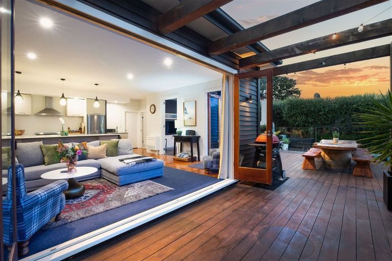 Photo of property in 26 Head Street, Sumner, Christchurch, 8081