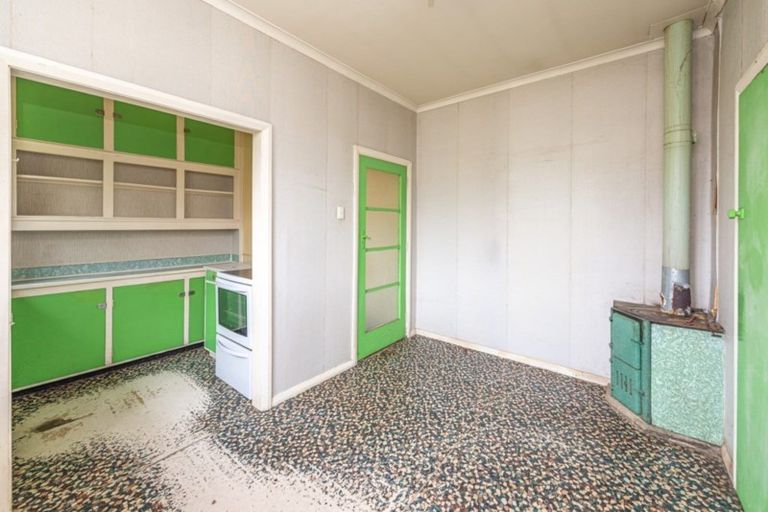 Photo of property in 11 Nikau Street, Tawhero, Whanganui, 4501