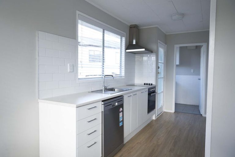 Photo of property in 39 Court Town Close, Mangere, Auckland, 2022