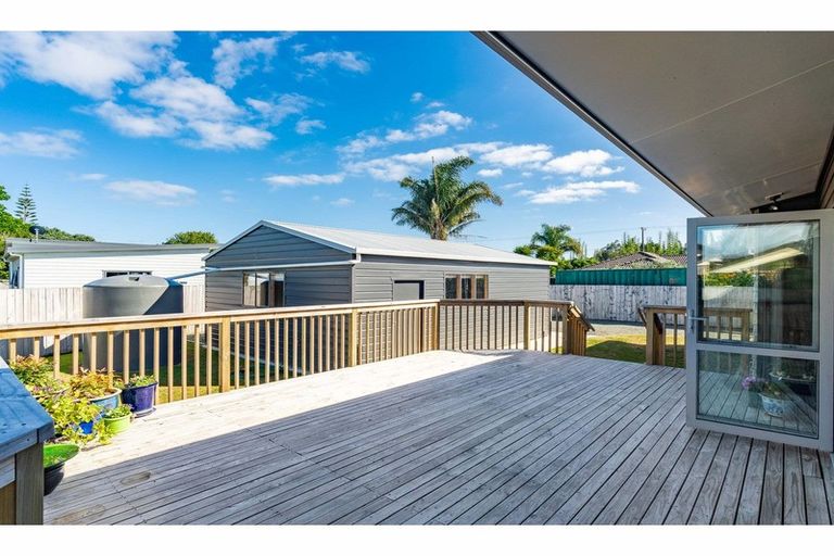 Photo of property in 16b Insley Street, Mangawhai, 0505