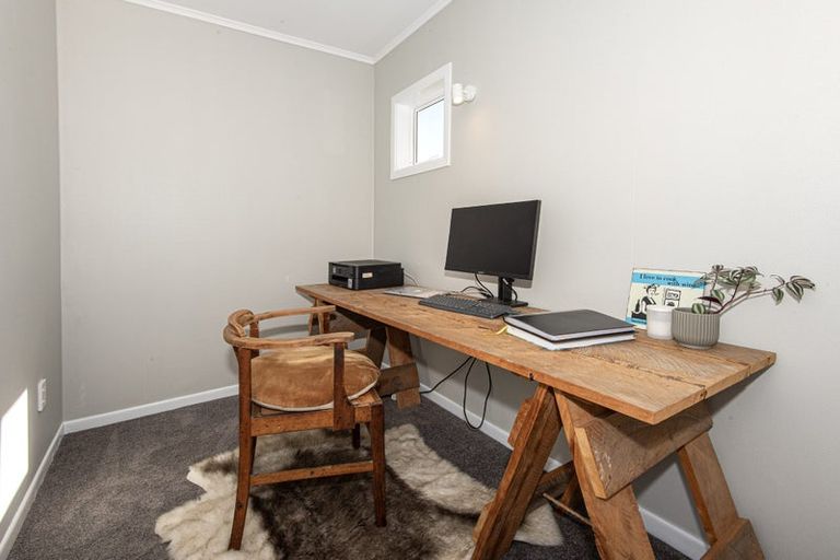 Photo of property in 44 Memorial Drive, Parahaki, Whangarei, 0112