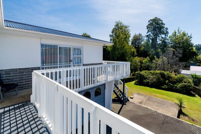 Photo of property in 2 Kennedy Road, Fairfield, Dunedin, 9018