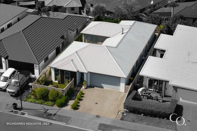 Photo of property in 35 Awatira Drive, Papamoa Beach, Papamoa, 3118