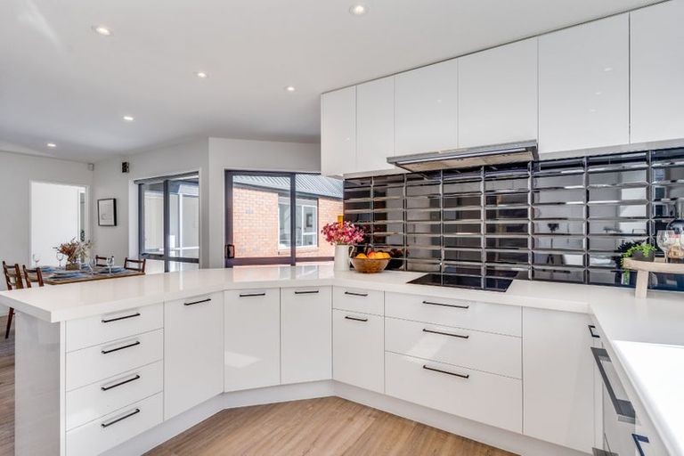 Photo of property in 12 Patricia Place, Harewood, Christchurch, 8051