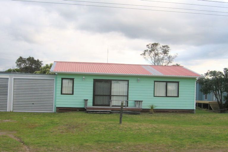 Photo of property in 423b Given Avenue, Whangamata, 3620