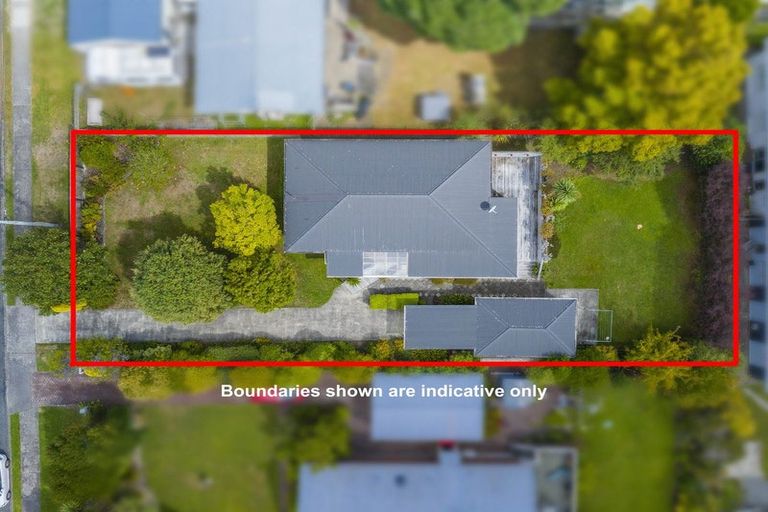 Photo of property in 40 Seddon Street, Waikanae, 5036