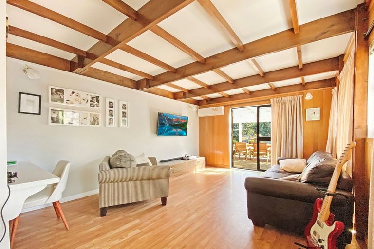 Photo of property in 34 Field Street, Silverstream, Upper Hutt, 5019