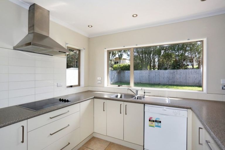 Photo of property in 12 Puketi Lane, Waiuku, 2123