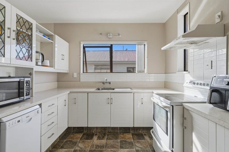 Photo of property in 54 Brydone Street, Edendale, 9825