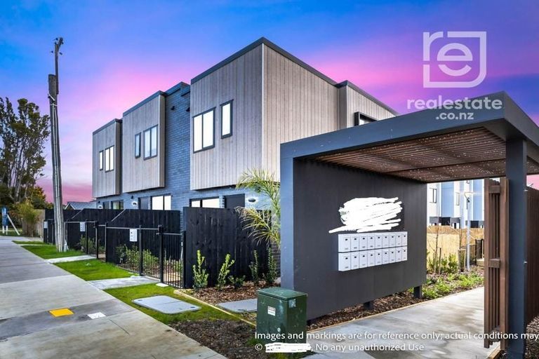 Photo of property in 3 Paetai Lane, Te Atatu Peninsula, 0610