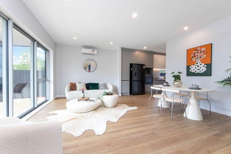 Photo of property in 25 Yellow Pear Lane, Karaka, 2578