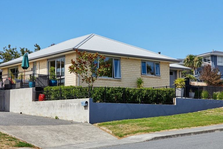 Photo of property in 4 Fyffe Avenue, Kaikoura, 7300
