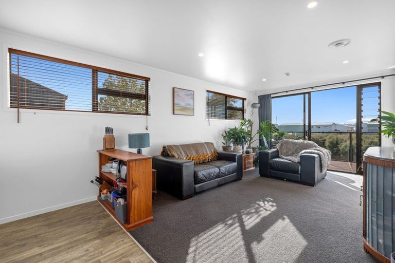 Photo of property in 1/22 Ashley Place, Papamoa Beach, Papamoa, 3118