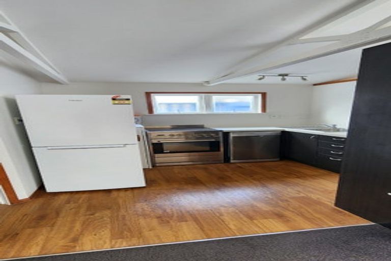 Photo of property in 113 Sunnyside Road, Sunnyvale, Auckland, 0612