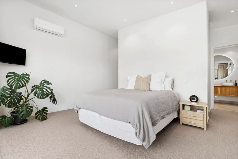 Photo of property in 2 Tomtit Crescent, Lake Hawea, Wanaka, 9382