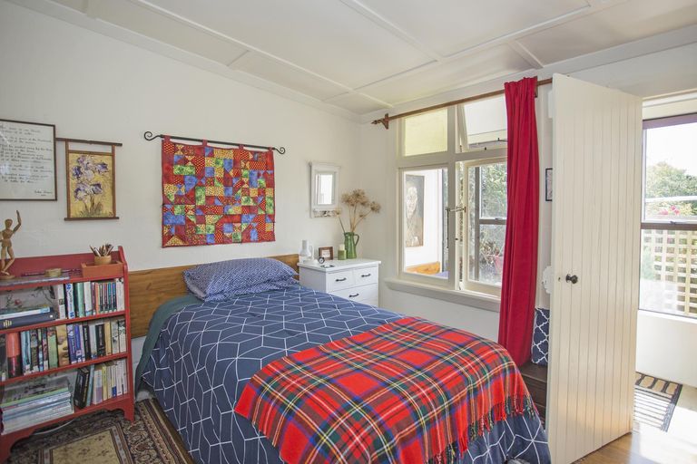 Photo of property in 10a Wharfe Street, South Hill, Oamaru, 9400