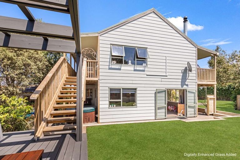 Photo of property in 11 Rawhiti Place, Saint Johns Hill, Whanganui, 4501