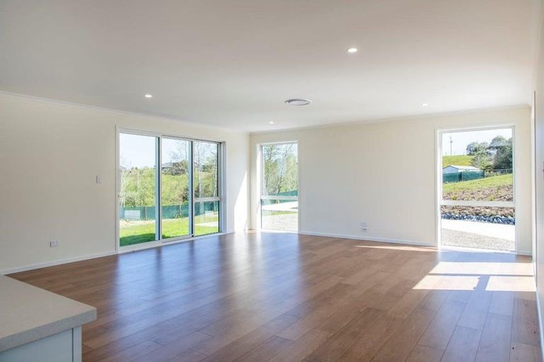 Photo of property in 409 Old North Road, Kumeu, 0892