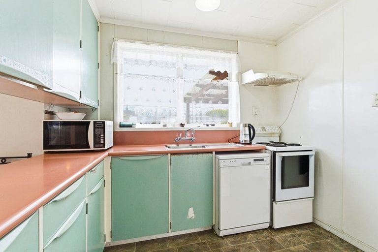 Photo of property in 6 Karamu Street, Tawhero, Whanganui, 4501