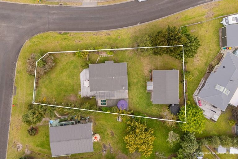 Photo of property in 29 Oyster Drive, Cooks Beach, Whitianga, 3591