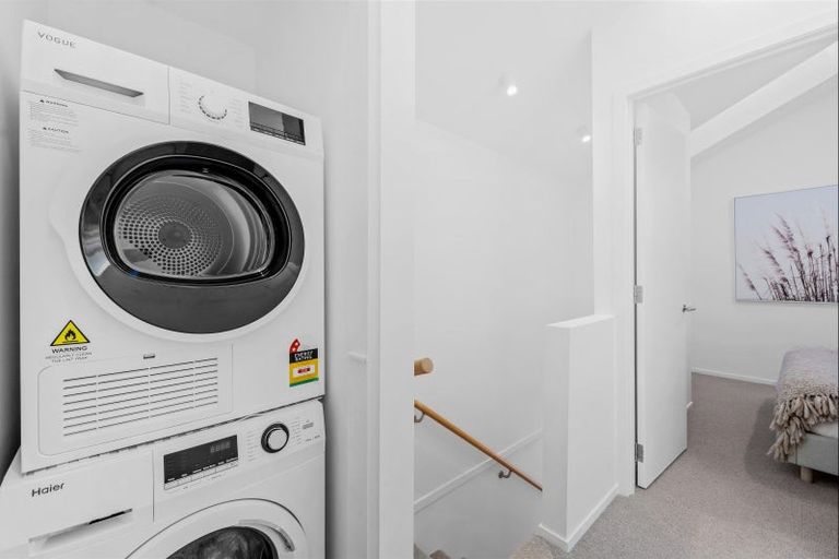 Photo of property in 6 Titoki Close, Matakana, Warkworth, 0985