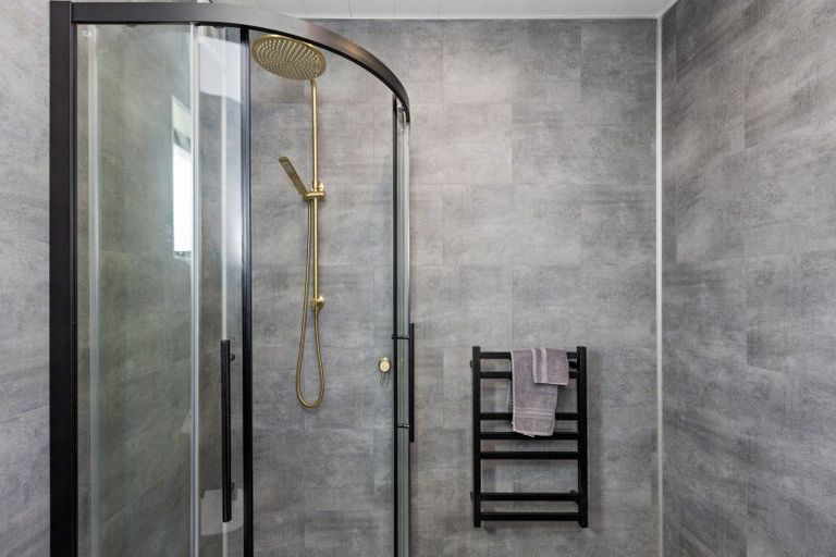 Photo of property in 4a Shoal Beach Road, Aramoana, Omakere, 4271